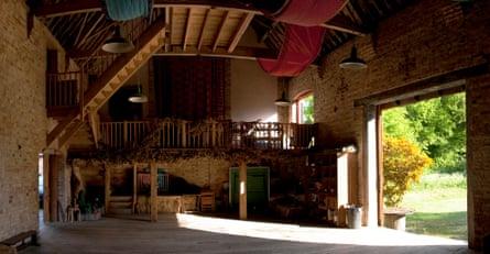 The Quadrangle barn, Kent