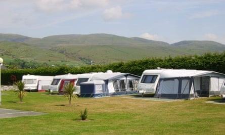 Hotel and hostel accommodation in Wales: readers' travel tips